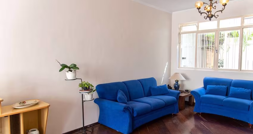 BELÍSSIMA CASA RESIDENCIAL NA REGIÃO DO PLANALTO PAULISTA Á VENDA COM ÓTIMA LOCALIZAÇÃO!