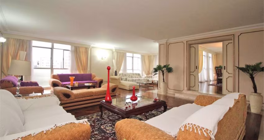 Apartamento de 303m² nos Jardins com incrível vista para o Parque Trianon