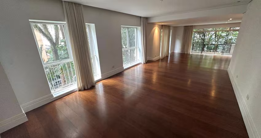 Apartamento 245m² 3 suítes Jardins
