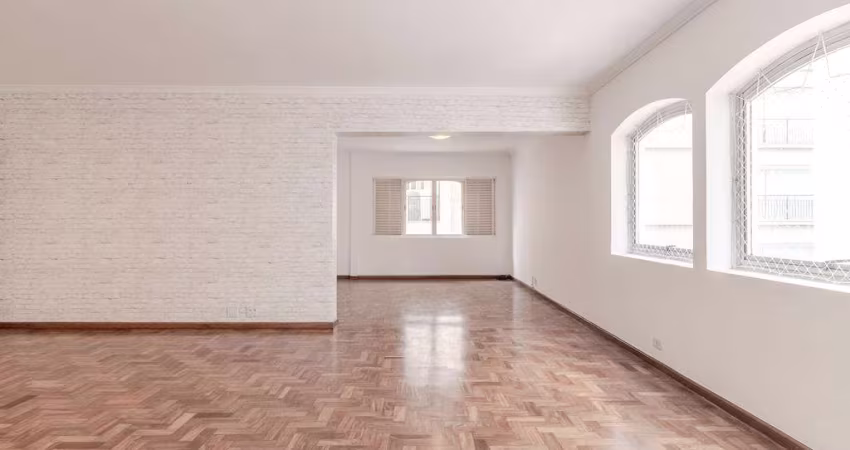 Bairro Jardim América! Apto 140m², 2 dorms, 1 suite, 2 vagas