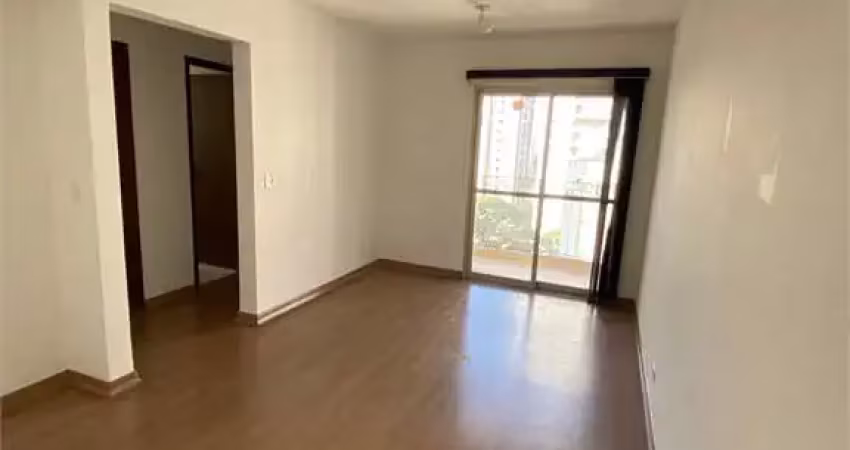 Apartamento em pinheiros. proximo  à linha amarela do metro