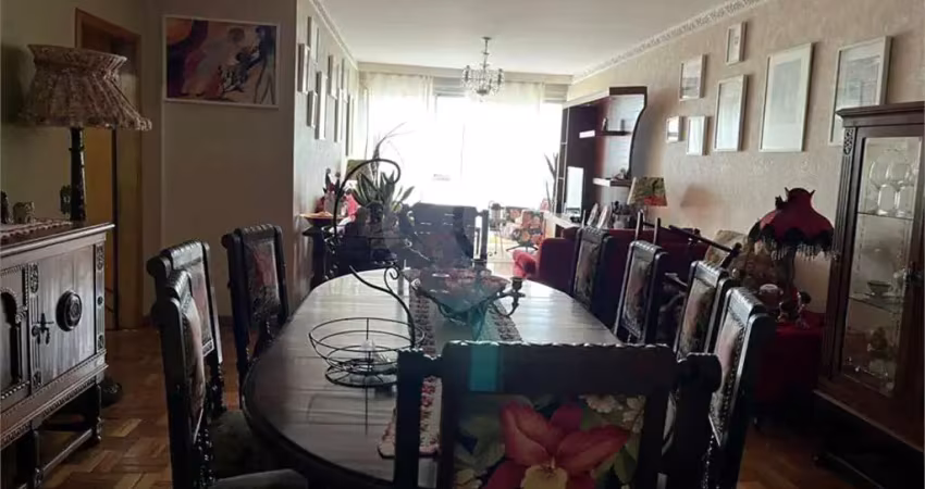 Apartamento com 3 quartos à venda na Rua Treze de Maio, --, Bela Vista, São Paulo
