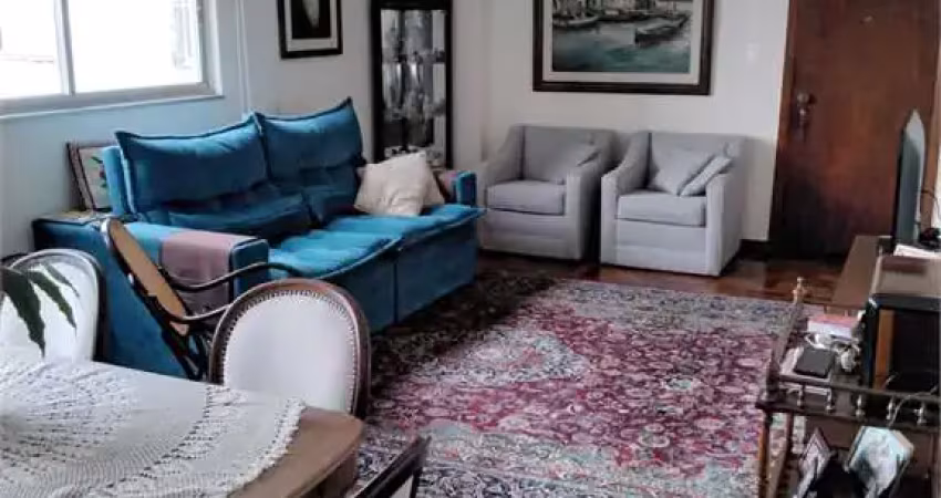Apartamento de 115m2, 3 dormitórios, 1 suíte, 2 vagas fixas, na vila mariana.