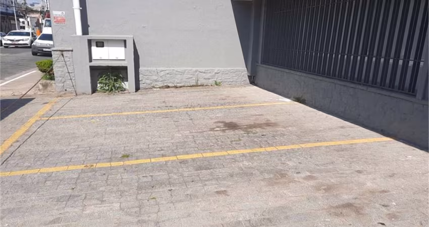 CASA TÉRREA / COM EDÍCULA / COMERCIAL / NO BROOKLIN / LOCAÇÃO
