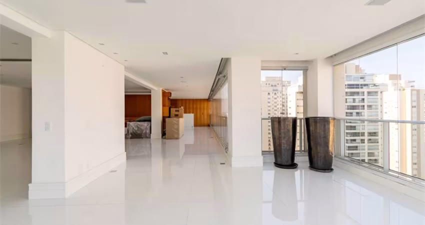 Apartamento a venda com 04 quartos, 5 vagas e  370 M²  no Campo Belo