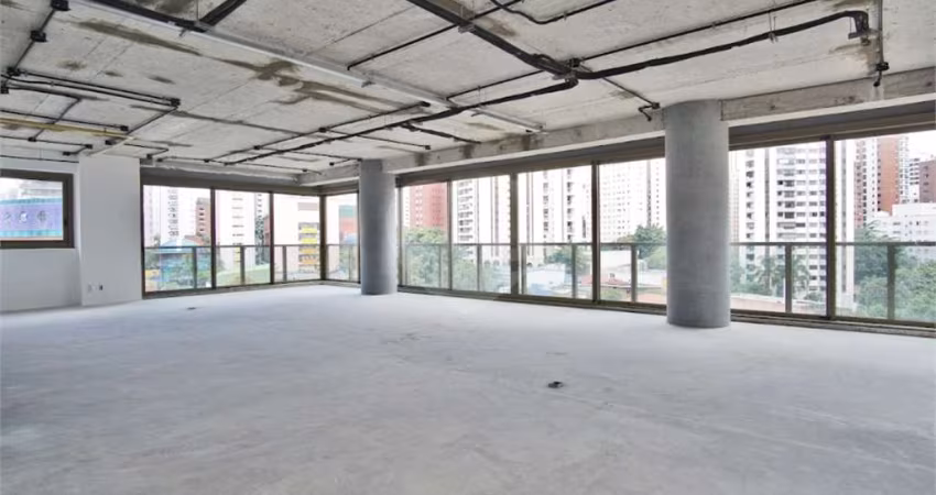 Apto 4 suítes e 6 vagas em Vila Nova Conceição