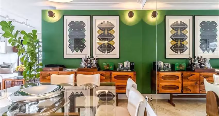 Apartamento reformado 3 suites , varanda , 3 vagas em perdizes nobre