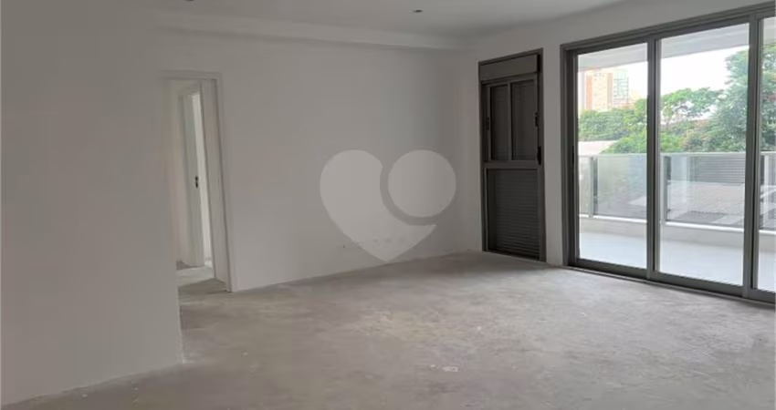 Apartamento de 107m2, 2 suítes, 2 vagas, lavabo, lazer completo na Vila Mariana.