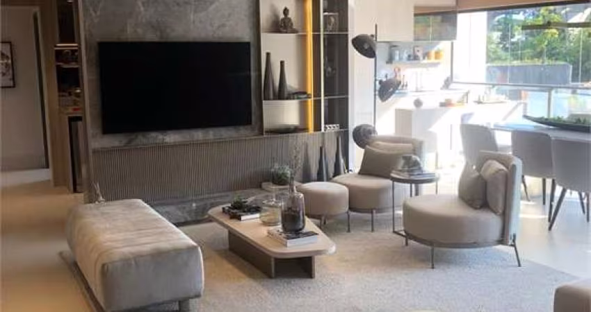 Apartamento-São Paulo-CAMPO BELO | Ref.: REO856229