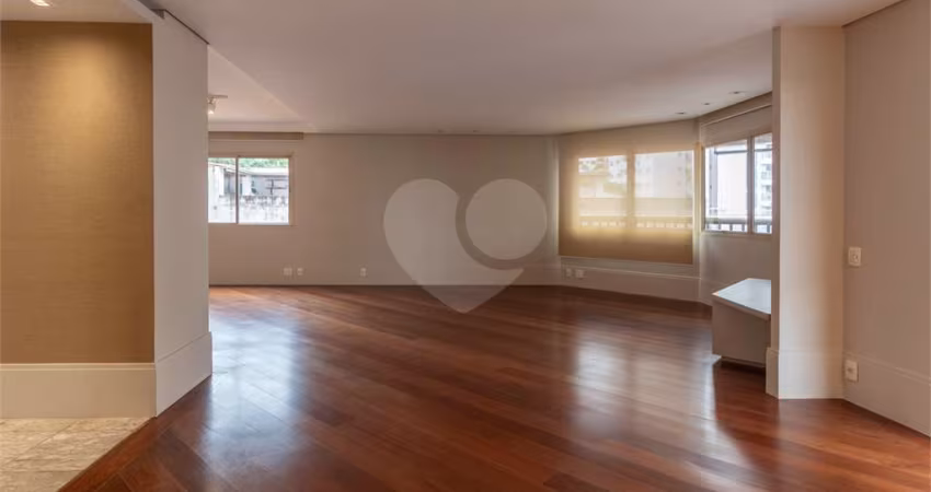 Apartamento - Perdizes - 4 Dormitórios - 212 m²