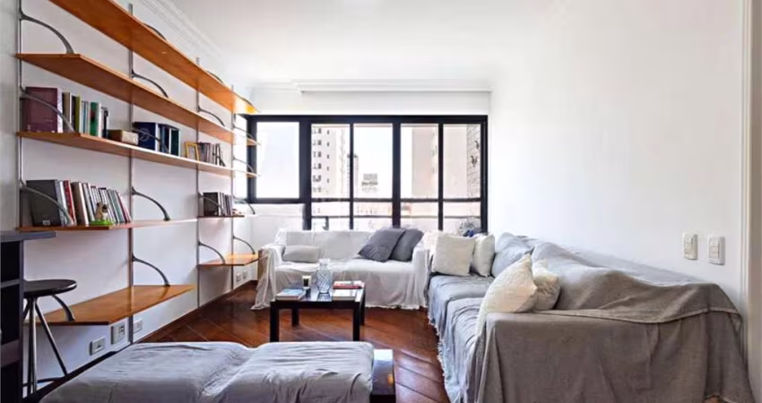 Apartamento de 152m² com 3 Dormitórios 1 Suíte 3 Vagas - Moema Pássaros