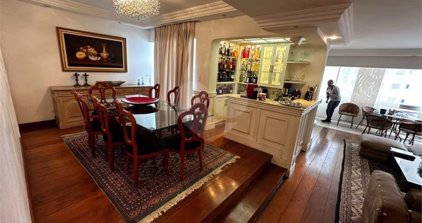 Apartamento no Planalto Paulista/Moema - 247m²- Fora de rota Ótima oportunidade.