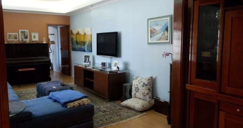 CHARMOSA CASA TERREA ATRAS DO SHOPPING MORUMBI