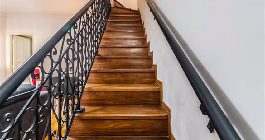 Sobrado de vila  A venda com 140m²