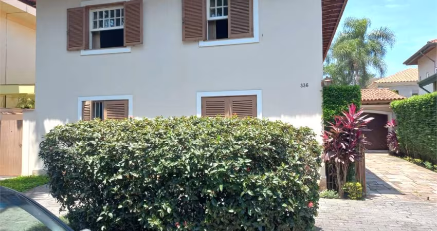 MANSÃO NA CIDADE JARDIM/RUA TRANQUILA E SEGURA/4 DORM./1SUITE