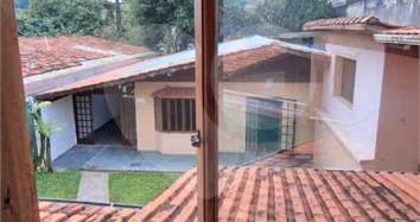 Casa térrea Jardim Cordeiro – 800 m² de terreno e quase 500 m² construídos - Zona Sul - Espaço para Pet - Clínica de idosos / reabilitação / fisioterapia / cuidados infantis - Grande potencial para re