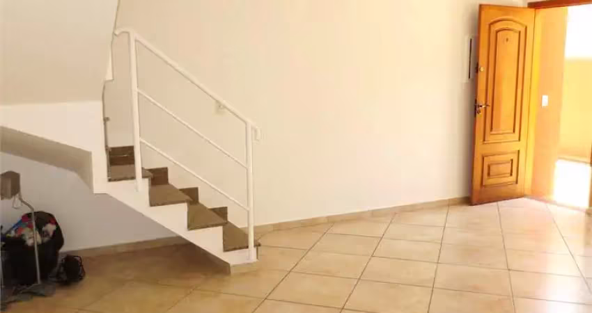 Sobrado à venda na saúde -2/3 quartos, 1/2 suítes, 2 vagas na garagem - metrô praça da árvore