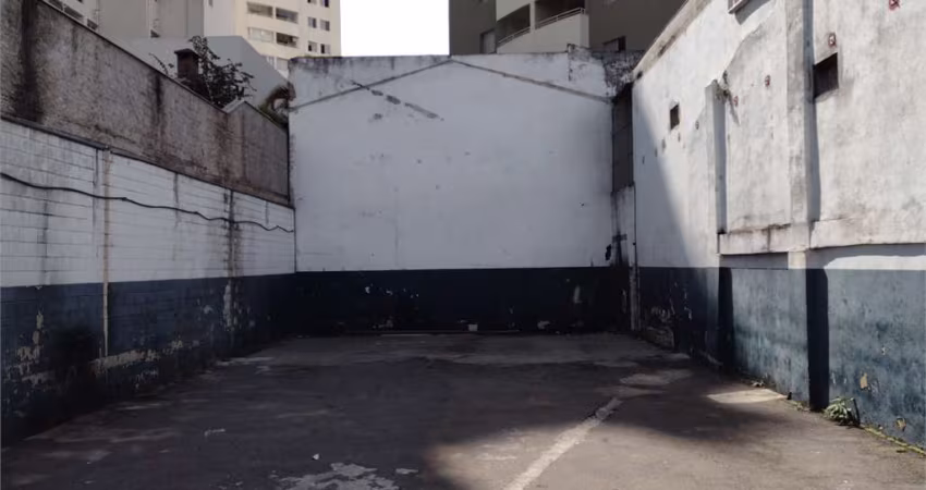 Terreno localizado na Barra Funda