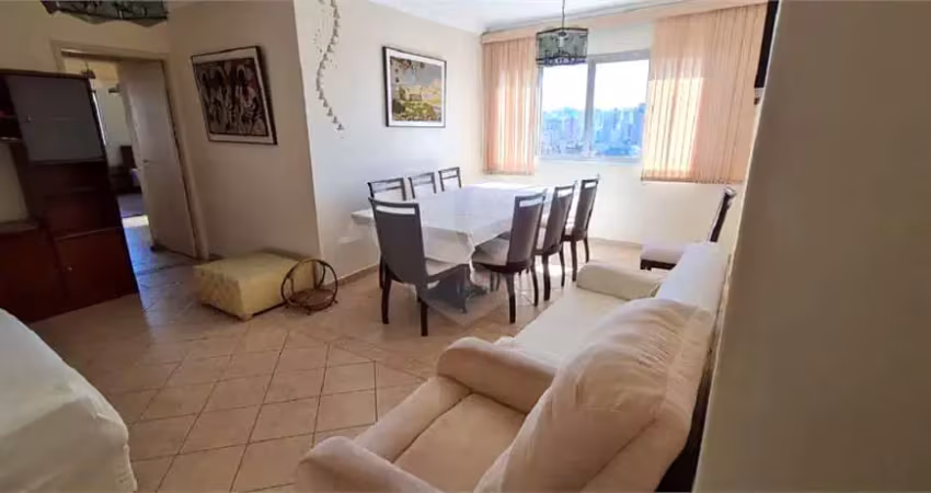 Apto bem iluminado e ventilado contendo 3 dormitórios para venda na vila clementino