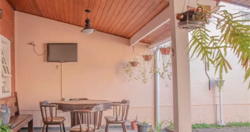 Casa de Vila na Freguesia do Ó - Casa de Vila