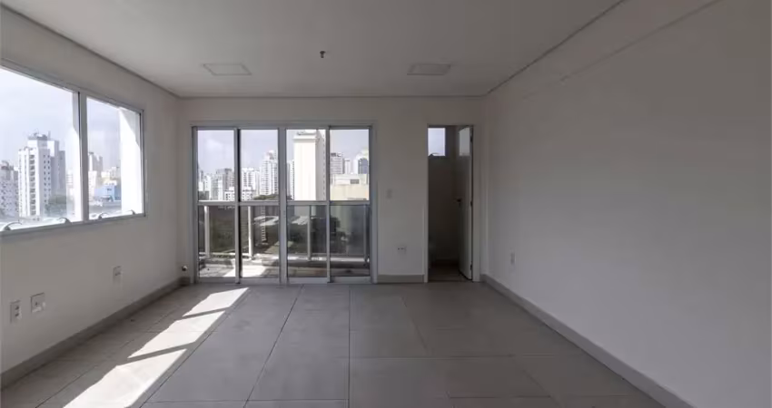 Sala comercial à venda e locação com 33m², vaga de garagem, próximo ao metrô hospital são paulo