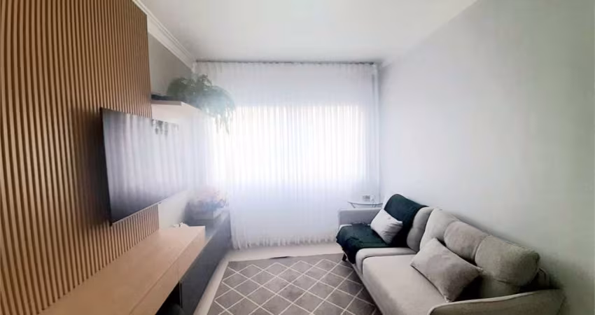 Apartamento mobiliado a venda de 3 dormitórios, 2 wc, 1 vaga com lazer. Moema. Traga somete sua mala