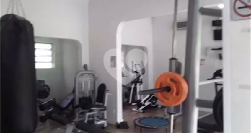 Casa em condomínio fechado com 600m² em São Paulo