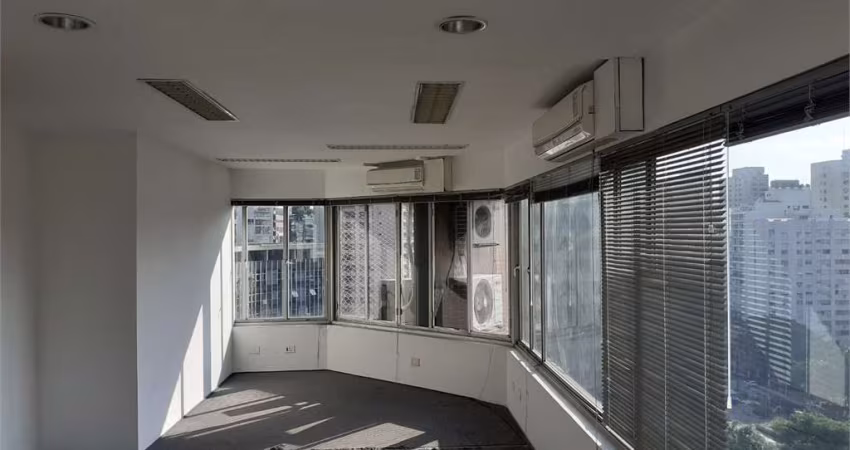Comercial-São Paulo-JARDIM EUROPA | Ref.: REO695366