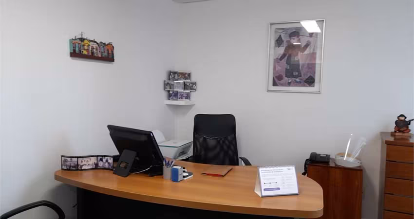 Conjunto comercial para venda nos Jardins .