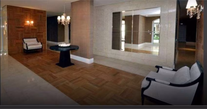 Apartamento com 245m² com 4 dormitórios, 4 vagas CHÁCARA KLABIN Com área de lazer.