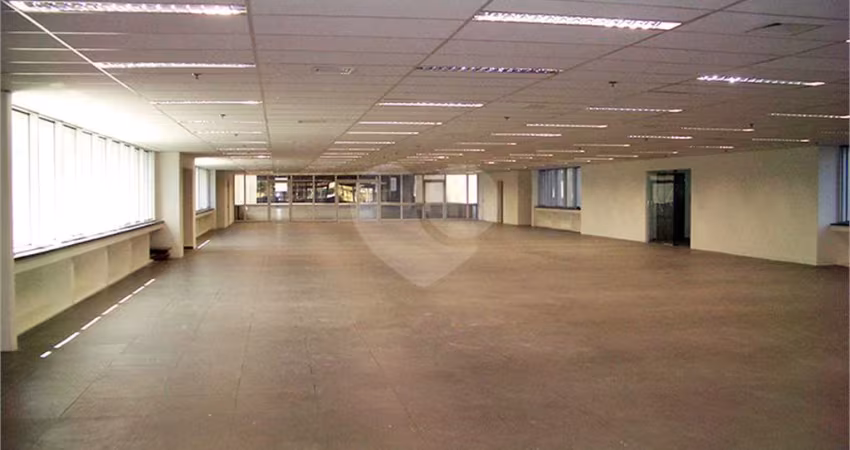 Ótima sala no Bairro do Itaim Bibi.