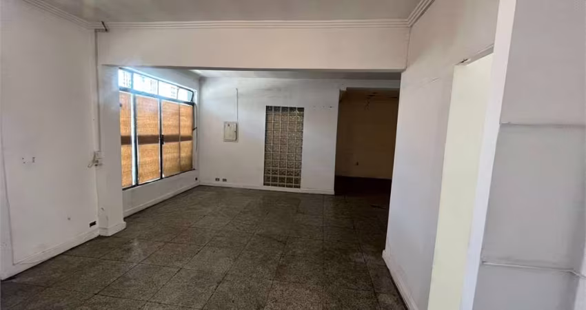Casa comercial a venda no Brooklin de 213m² de terreno, localizado na Rua Ribeiro do Valle!!