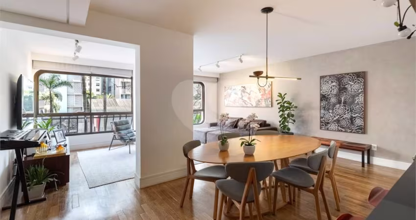 Apartamento à venda com 122m², 3 suítes e 2 vagas