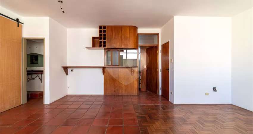 Apartamento de 132m2 .  Andar alto. Perdizes Nobre. Sala ampla. 3 quartos 1 vaga