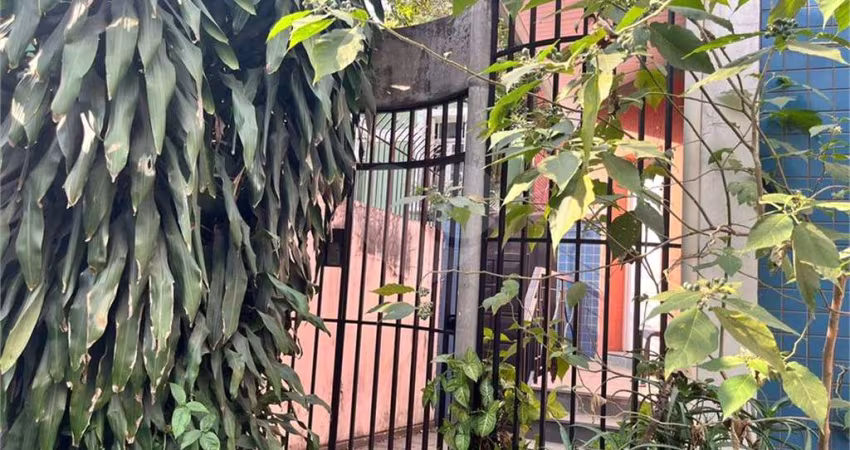 Casa bem localizada na Vila Mariana