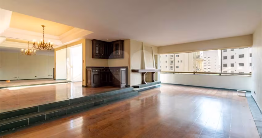 Apartamento à Venda no Planalto Paulista - 233m² 2 Suítes 4 Vagas