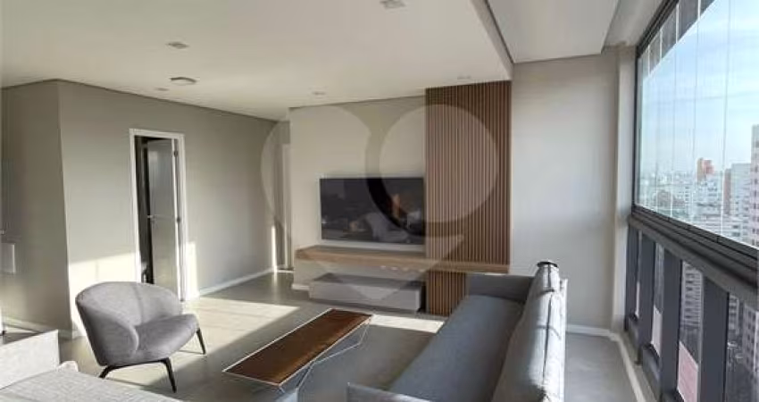 Excelente apartamento no Jardim Paulista , com 129 m²  3 quartos , 1 suíte e 3 vagas com deposito .