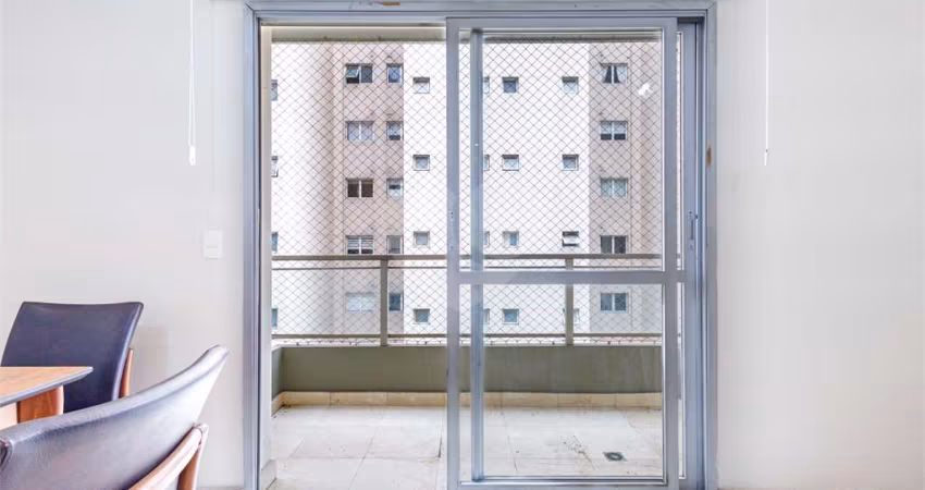 APARTAMENTO EM MOEMA  COM 3 DORMITÓRIOS 1 SUÍTE E 2 VAGAS