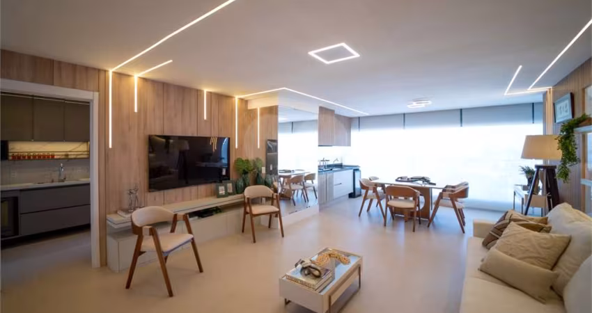 Apartamento novo no Campo Belo, mobiliado e decorado, com 3 suítes e 3 vagas