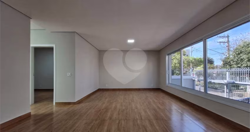 Casa totalmente reformada, pronta para morar!!