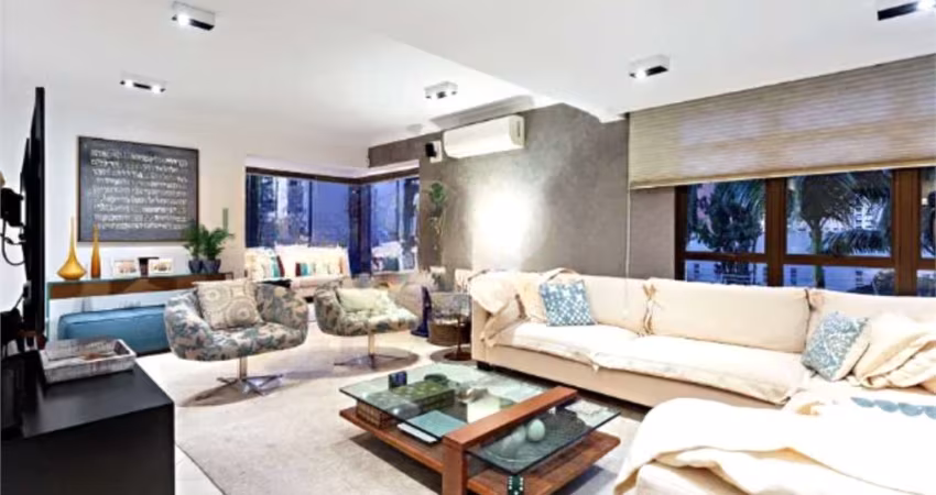 Apartamento-São Paulo-MOEMA | Ref.: REO986477