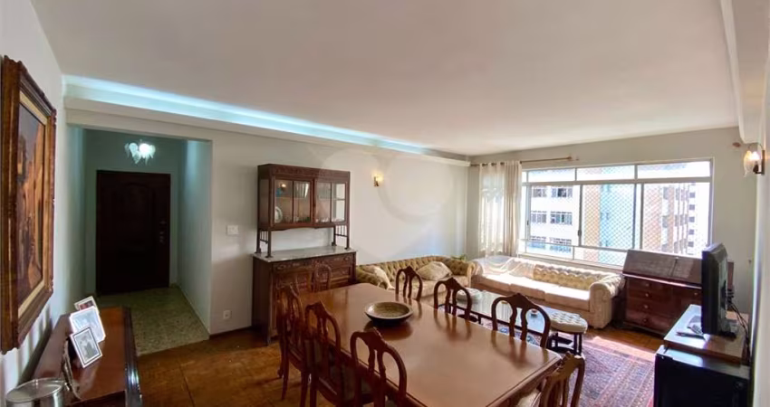 Apartamento com 3 quartos e 1 vaga em Higienópolis - SP
