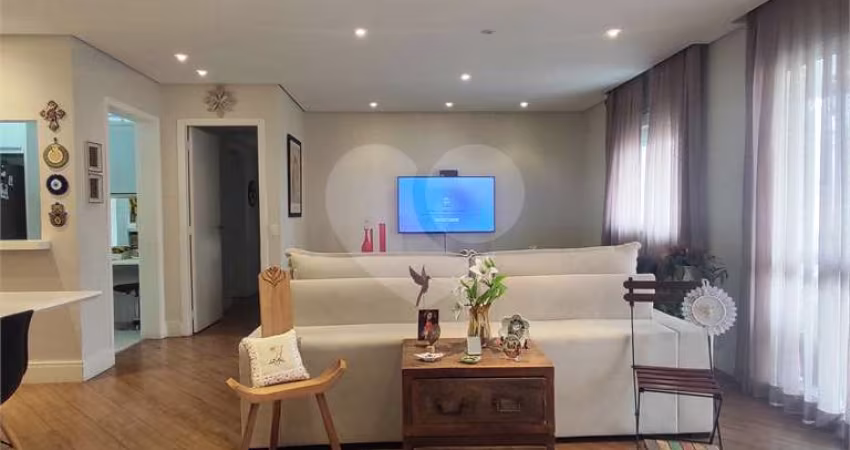 Apartamento - Perdizes 3 Dormitórios - 136 m².
