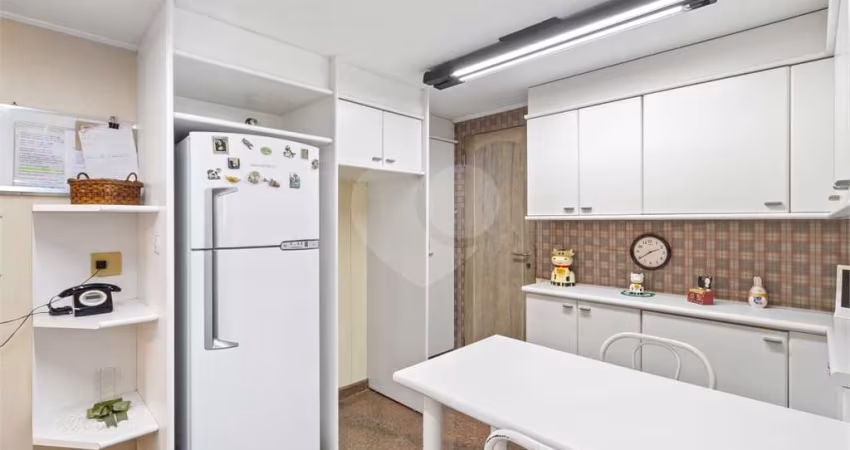 Amplo apartamento Vila Nova Conceição
