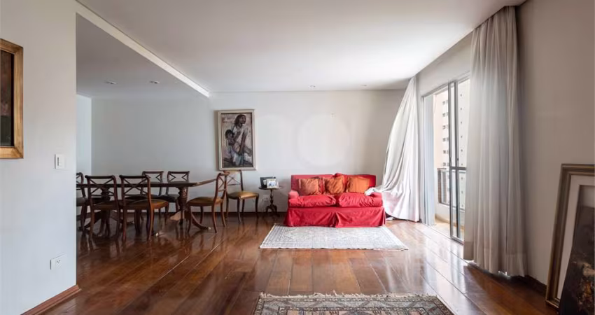 Apartamento - Vila Olímpia - 3 Dormitórios 136 m².
