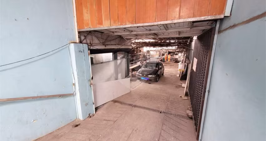 Casa comercial na Bela Vista, terreno de 372m². 20 vagas.