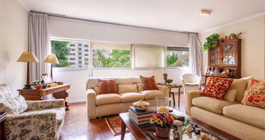 Próximo Mackenzie e Pque Buenos Aires / 200m² / reformado / 3 quartos (1 suíte) / terraço / 1 vaga