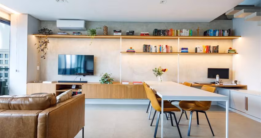 Duplex com sala e suíte com varandas, cozinha integrada, lavabo, 2 vagas e depósito na garagem