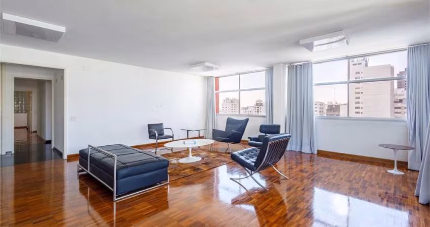 Próx. Mackenzie e Shopping Higienópolis, 247 m², 4 dorm. ( 1 suíte), 2 vagas, sala com terraço