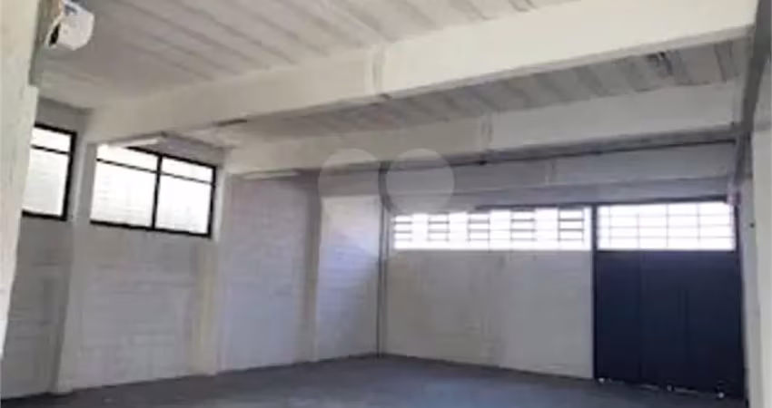 Prédio comercial para locação com 371m² na vila cruzeiro